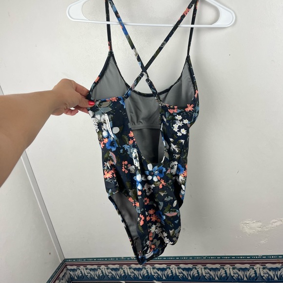 Adore Me Floral Print One Piece Swimsuit Adjustable Straps Low Back Medium NWT - Picture 5 of 9